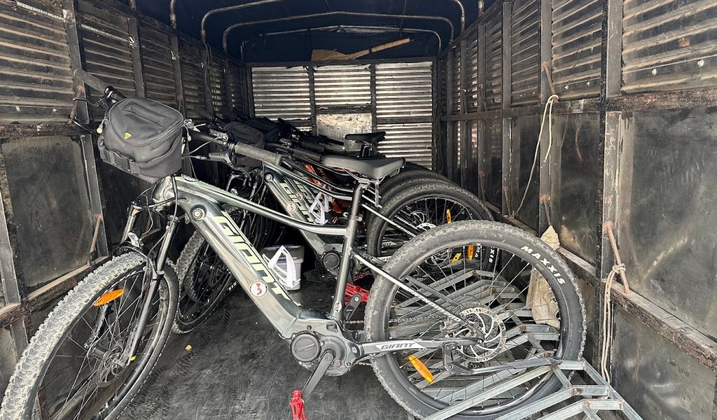 Truck to carry mtb, and E- bikes