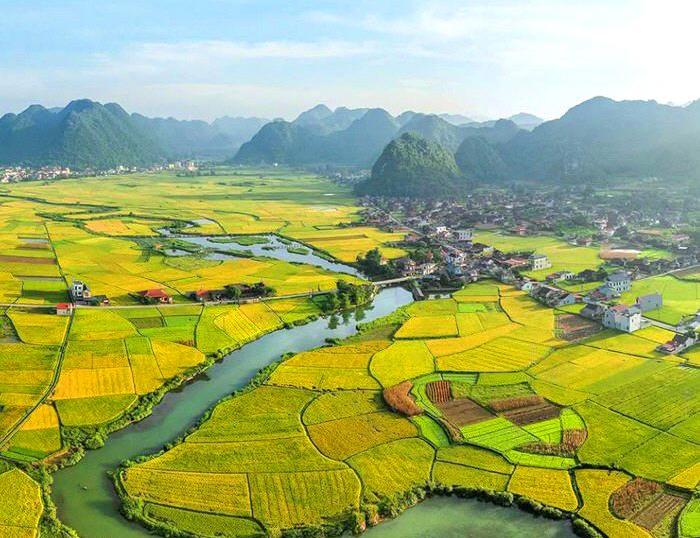 Cycling 2 days/1 night to Bac Son Valley, overnight at local homs