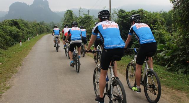 Cycling on Ho Chi Minh Trais - Ke Sanh - A Luoi - Hue - Hoi An-Phan Thiet